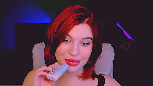 Snapshot of evaharve chatting on 09/25/25, 06:06 evaharve online show from 09/25/25, 06:06