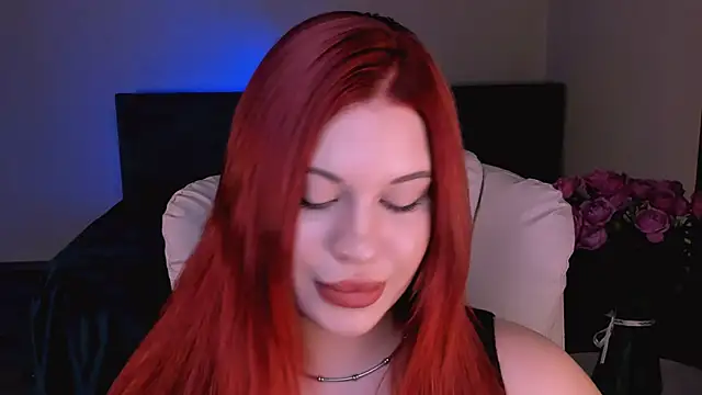 Snapshot of evaharve chatting on 11/20/25, 10:53 evaharve online show from 11/20/25, 10:53