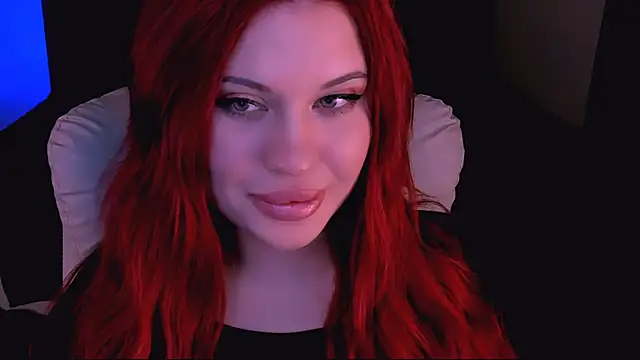 Snapshot of evaharve chatting on 11/24/25, 07:19 evaharve online show from 11/24/25, 07:19