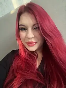 Snapshot of evaharve chatting on 12/02/25, 06:19 evaharve online show from 12/02/25, 06:19