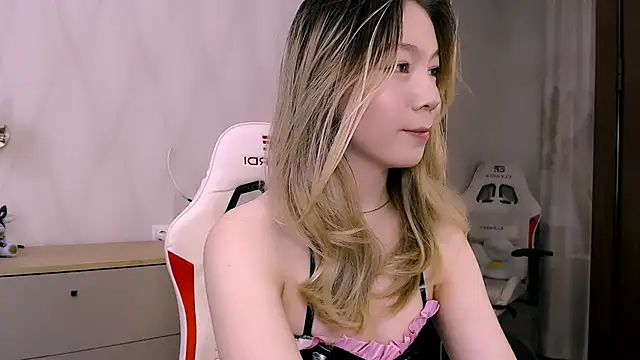 Snapshot of Babby_Rabbit chatting on 11/07/25, 06:41 Babby Rabbit online show from 11/07/25, 06:41