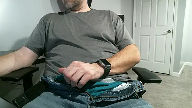 Snapshot of _magictouch_ chatting on 12/14/24, 07:36 magictouch online show from 12/14/24, 07:36