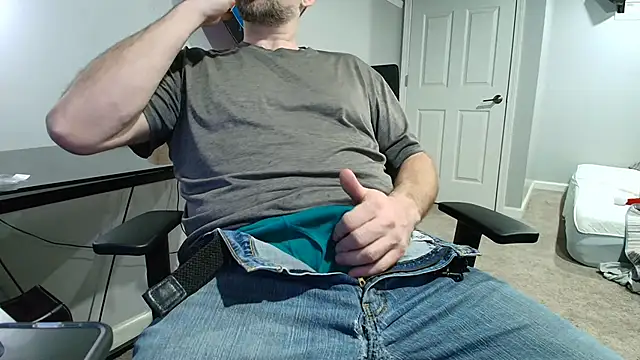 Snapshot of _magictouch_ chatting on 12/15/24, 03:45 magictouch online show from 12/15/24, 03:45