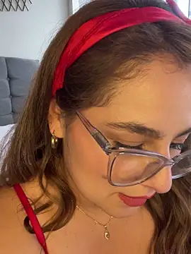Gabriela-Parker  online show from 01/05/25, 06:56