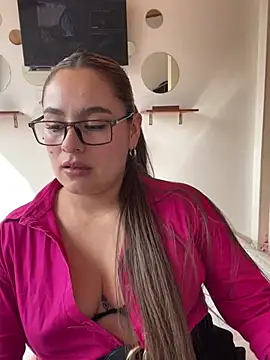 Gabriela-Parker  online show from 03/17/25, 07:48