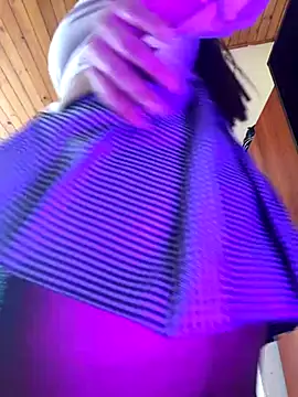 Gabriela-Parker  online show from 11/04/25, 07:24