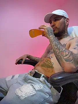 Snapshot of Junihn0 chatting on 11/09/25, 08:51 Junihn0 online show from 11/09/25, 08:51