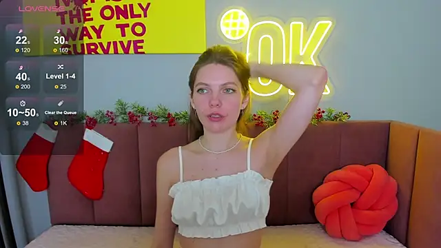 marie reyes  online show from 12/19/24, 04:45