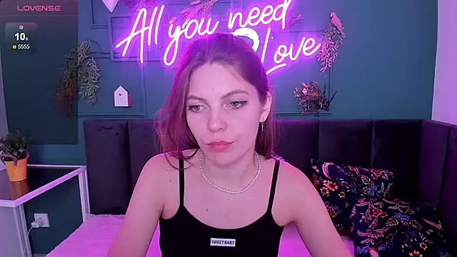 marie reyes  online show from 12/28/24, 07:55