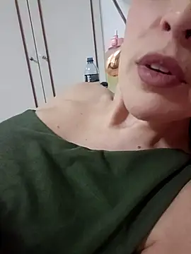 Snapshot of scardigo chatting on 12/20/25, 04:08 scardigo online show from 12/20/25, 04:08