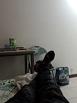 Sanmede28 online show from 12/17/25, 08:09