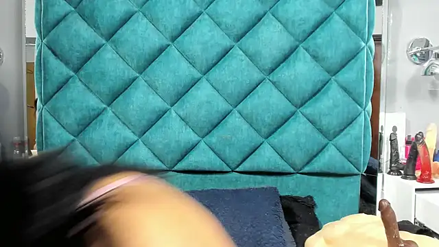 PENELOPELEWISs online show from 09/16/25, 04:57