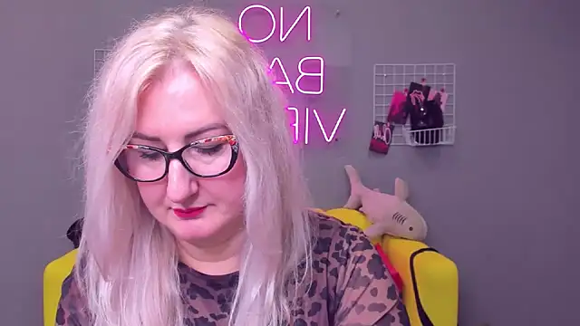 ChristyBrooks online show from 12/28/24, 11:41