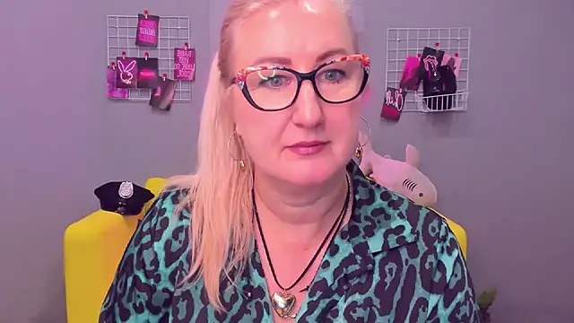 ChristyBrooks online show from 12/29/24, 12:45