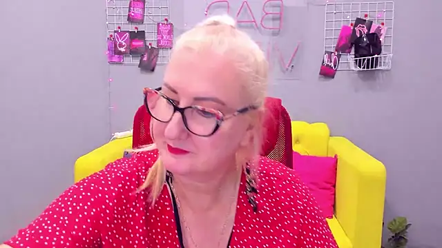 ChristyBrooks online show from 01/11/25, 10:19