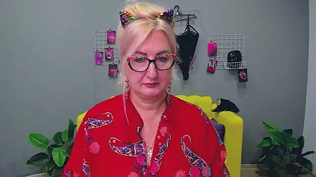 ChristyBrooks online show from 01/25/25, 03:20