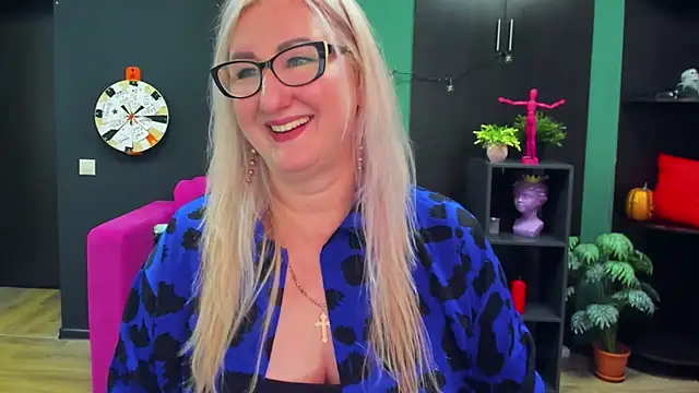 ChristyBrooks online show from 02/24/25, 04:04