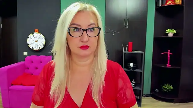 Snapshot of ChristyBrooks chatting on 10/22/25, 09:09 ChristyBrooks online show from 10/22/25, 09:09