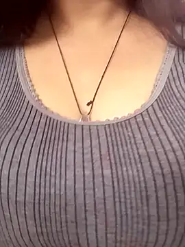 Snapshot of Cute-Anamika50 chatting on 02/04/25, 07:07 Cute-Anamika50 online show from 02/04/25, 07:07