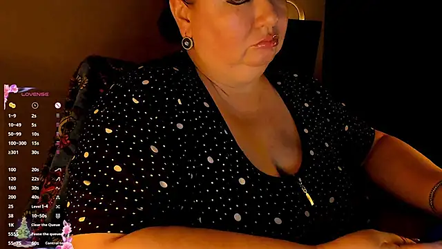 Snapshot of SexxyDreams1 chatting on 12/13/24, 01:15 SexxyDreams1 online show from 12/13/24, 01:15