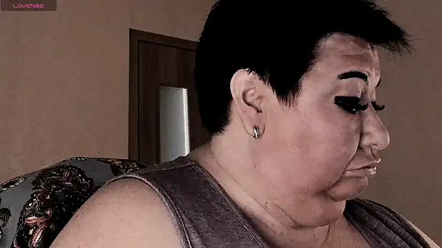 SexxyDreams1 online show from 06/30/26, 03:18