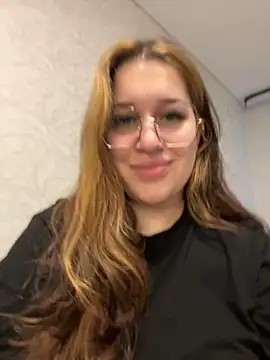 VikiDemi online show from 09/29/25, 02:11