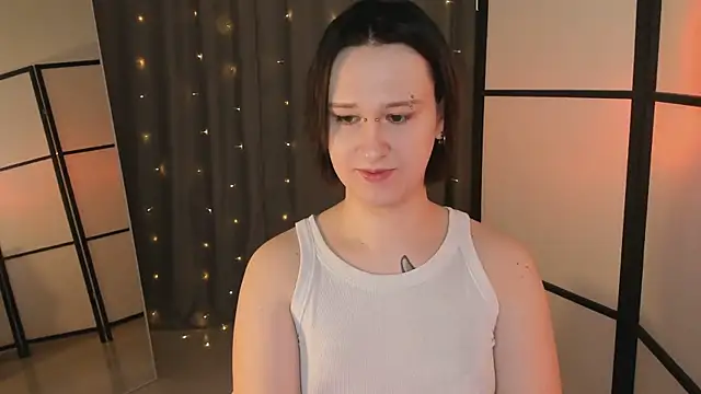 Nicole Cidman online show from 02/19/25, 10:56