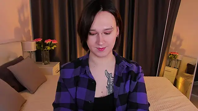 Nicole Cidman online show from 03/04/25, 11:29