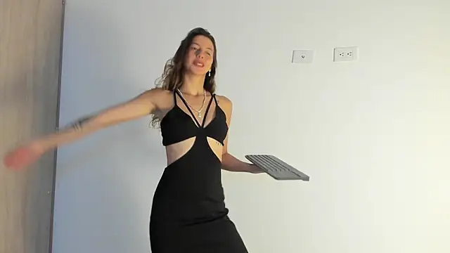 Snapshot of jolie_lov chatting on 09/15/25, 01:22 jolie lov online show from 09/15/25, 01:22