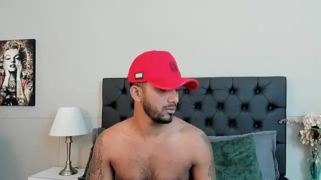 Snapshot of Robin_Rief chatting on 09/21/25, 03:30 Robin Rief online show from 09/21/25, 03:30