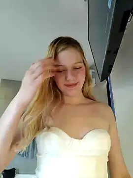 NicoleCut online show from 01/10/25, 06:38