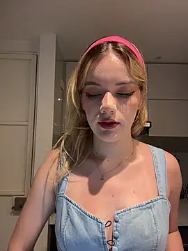 NicoleCut online show from 03/11/26, 09:59