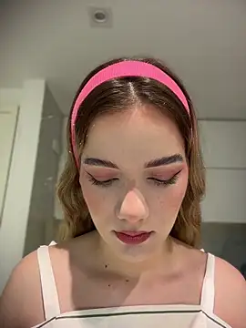 NicoleCut online show from 07/05/26, 09:38