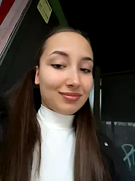 Snapshot of VelvetVixenI chatting on 11/09/25, 02:15 VelvetVixenI online show from 11/09/25, 02:15