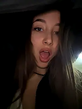 Snapshot of VelvetVixenI chatting on 11/18/25, 06:01 VelvetVixenI online show from 11/18/25, 06:01