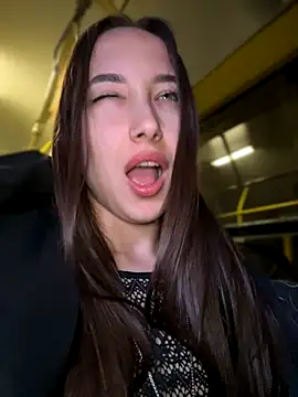 Snapshot of VelvetVixenI chatting on 11/27/25, 05:37 VelvetVixenI online show from 11/27/25, 05:37