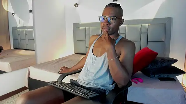 JEFFREY COTTOM online show from 01/31/25, 07:18