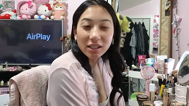 tokyobaby online show from 11/09/25, 02:32