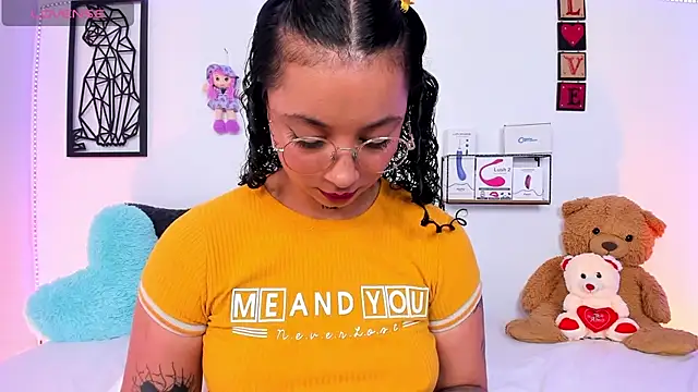 Mari Sweett online show from 01/18/25, 04:10