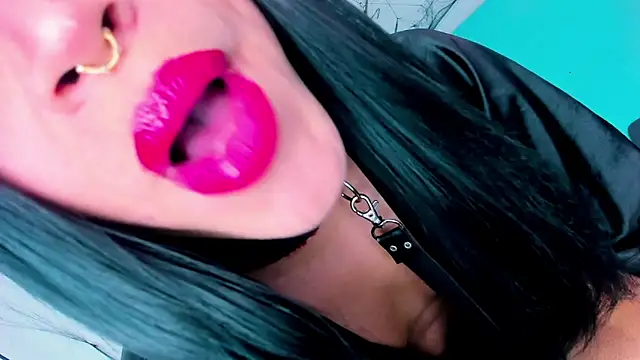 Candace Queen online show from 10/26/25, 05:41