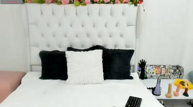 Valerik cano1 online show from 01/23/25, 07:07