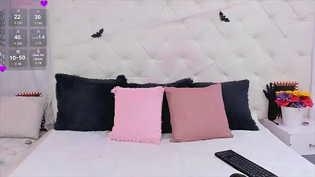 Snapshot of Valerik_cano1 chatting on 10/15/25, 12:05 Valerik cano1 online show from 10/15/25, 12:05