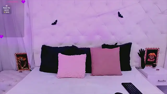 Snapshot of Valerik_cano1 chatting on 10/16/25, 02:07 Valerik cano1 online show from 10/16/25, 02:07