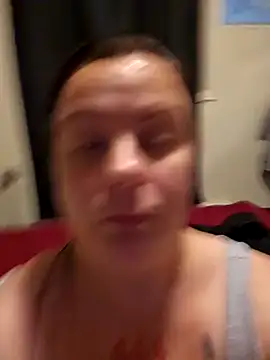 Snapshot of PeakabumPromo chatting on 01/05/25, 10:29 PeakabumPromo online show from 01/05/25, 10:29