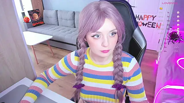 Amy honey angel online show from 11/02/25, 11:45