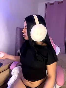 Emily-14 online show from 11/27/25, 04:03