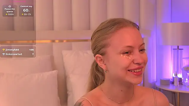 DorisHell online show from 09/26/25, 03:21