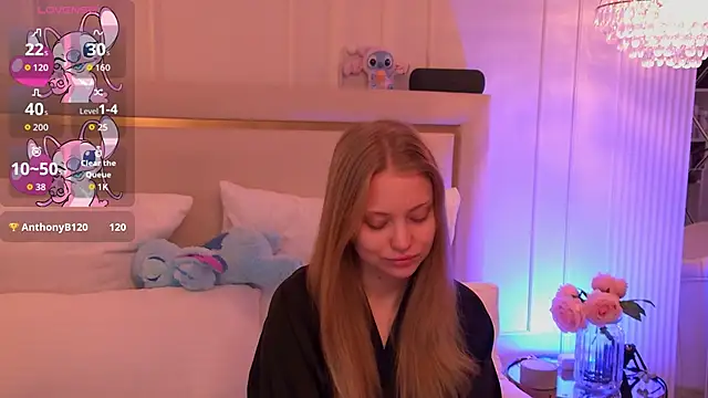 DorisHell online show from 11/28/25, 12:13