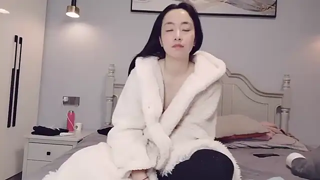 sasa-loves online show from 02/22/25, 09:01