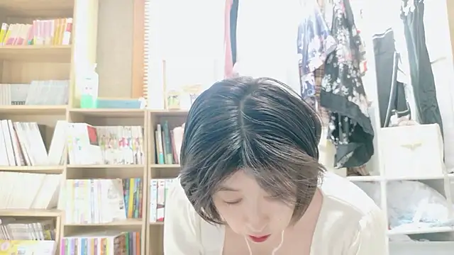 Snapshot of morikawa_sayaka chatting on 01/09/26, 12:57 morikawa sayaka online show from 01/09/26, 12:57